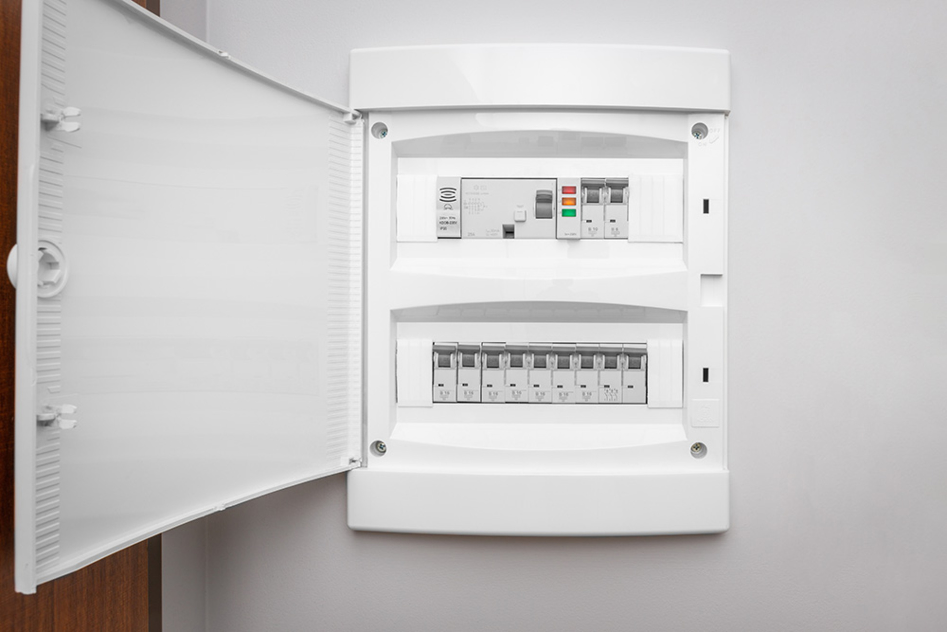 Über­spannungs­schutz bei WW-Elektrotechnik e.K. in Rieneck